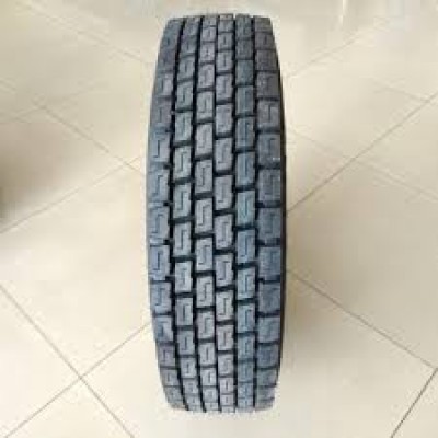 RoyalBlack RD801 215/75R17,5 135/133J, приводная